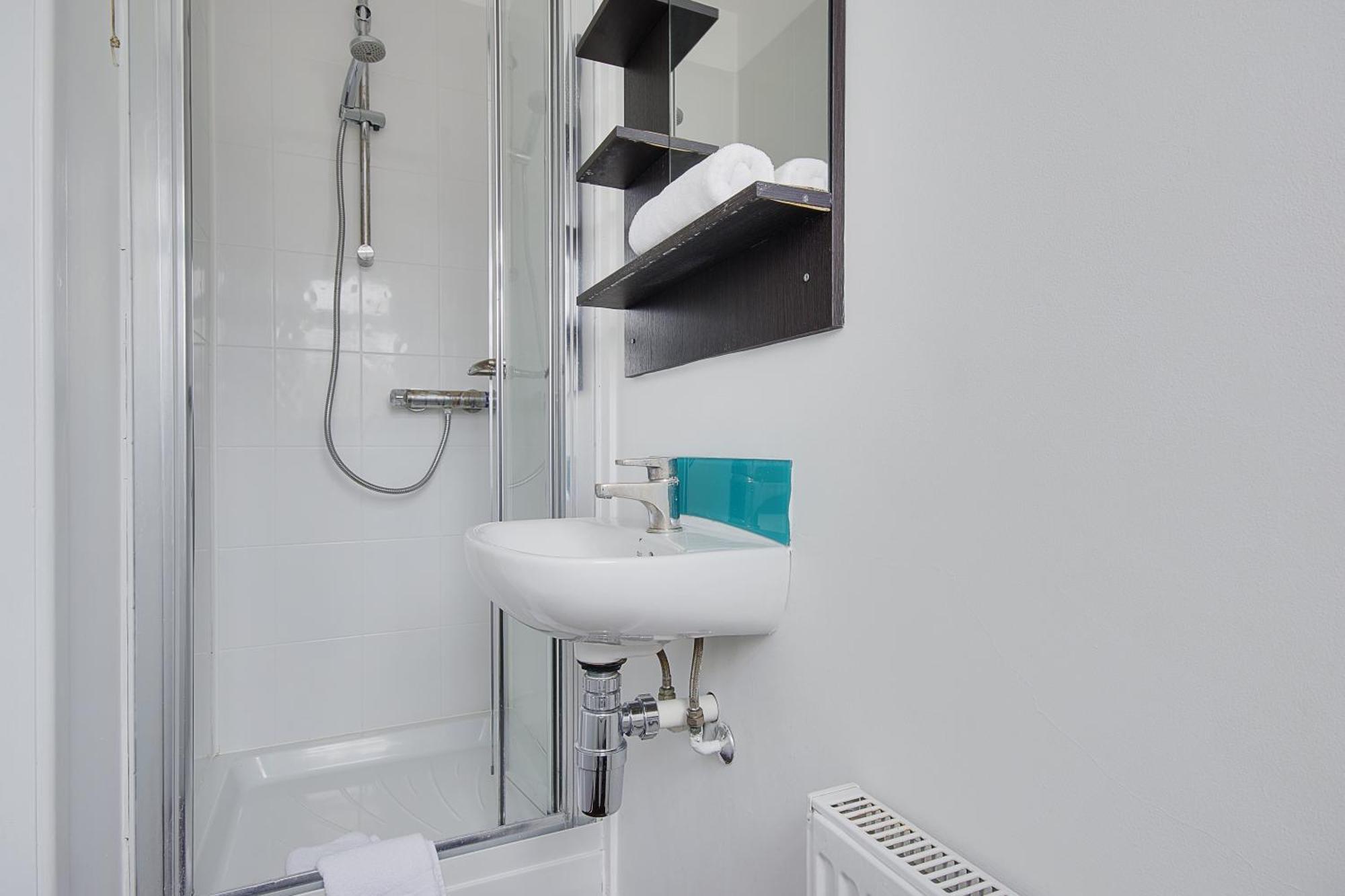 Serenity Hotel Борнмут Экстерьер фото