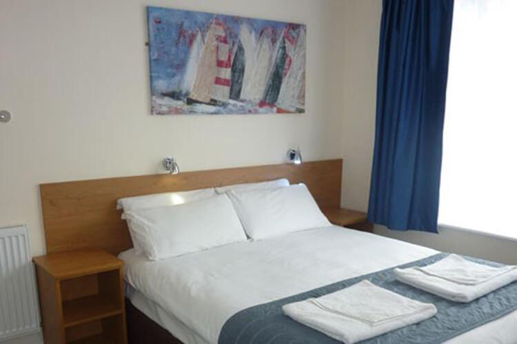 Serenity Hotel Борнмут Экстерьер фото