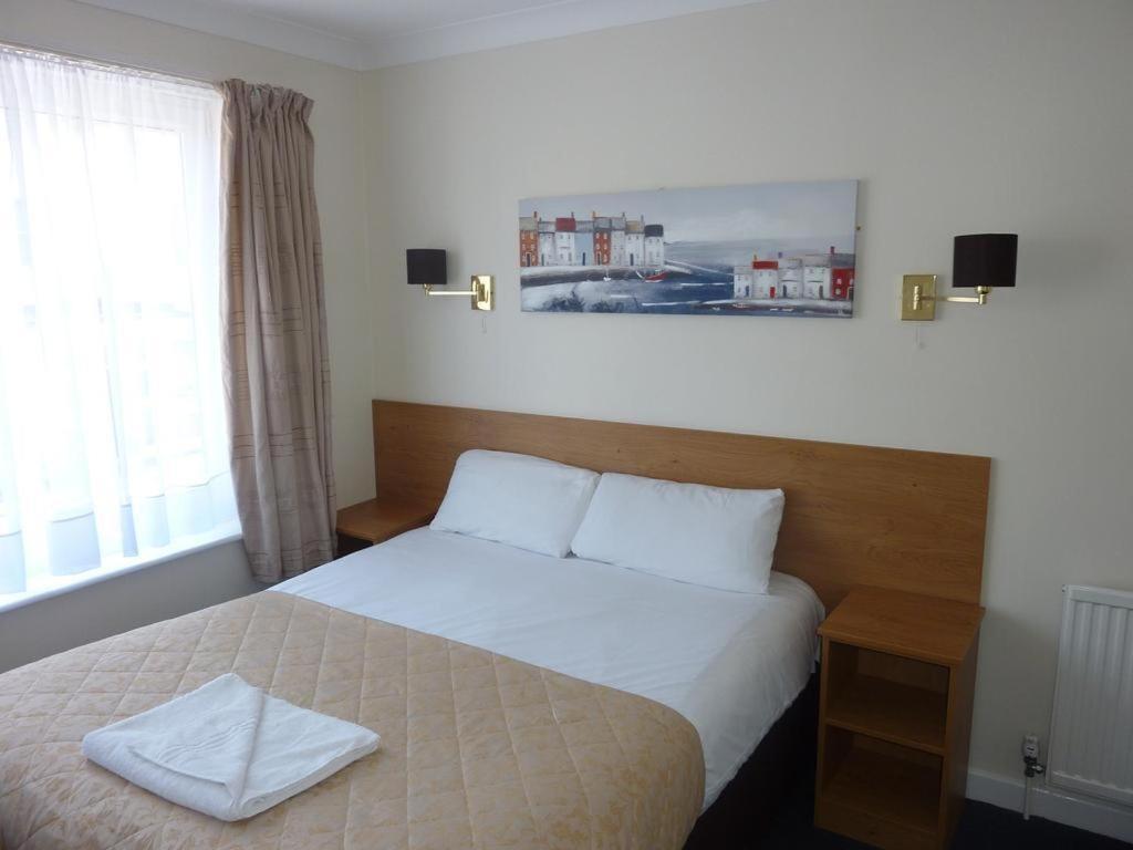 Serenity Hotel Борнмут Экстерьер фото